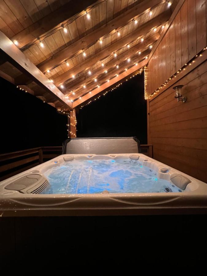 ラ・ブレス Casa De Monzel With 6-Person Jacuzzi & Panoramic Viewヴィラ エクステリア 写真